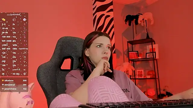 alicesunday - AliceSunday's free webcam