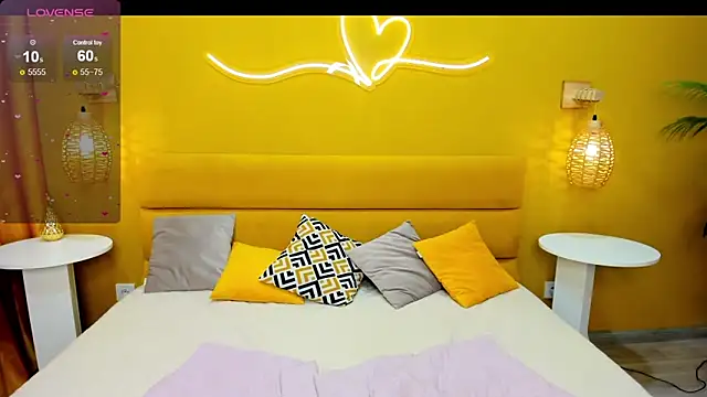 evelineamore - EvelineAmore's free webcam - UK Sex Cams