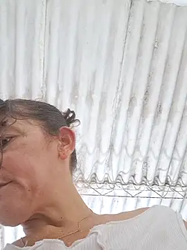 Dirty-Mature-XXX webcam