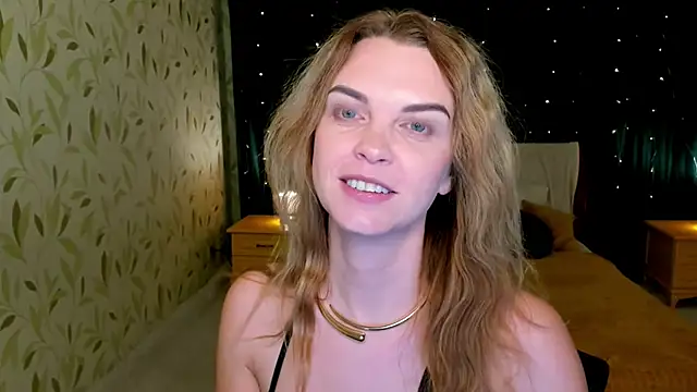 lunaflinn - LunaFlinn's free webcam - UK Sex Cams