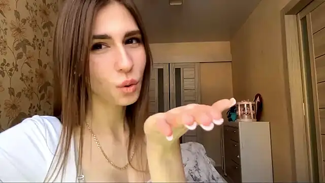 elsiekuhlmann - ElsieKuhlmann's free webcam - UK Sex Cams