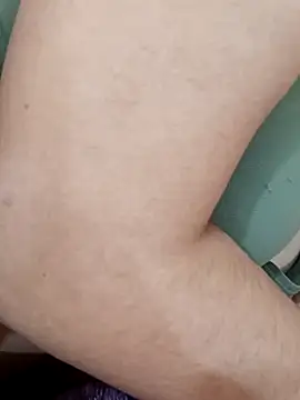 CuteSarikaLIVE webcam