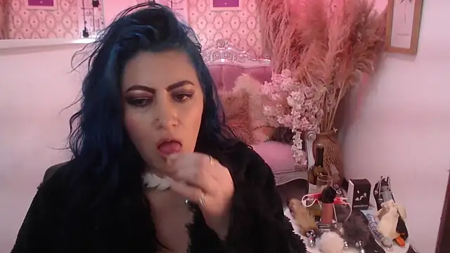 scarleth_blue webcam