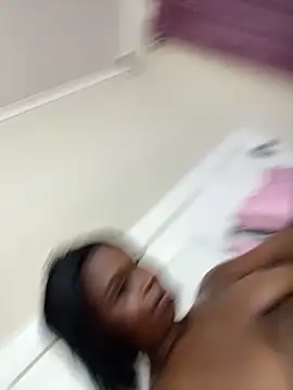 LuciousLips96 webcam