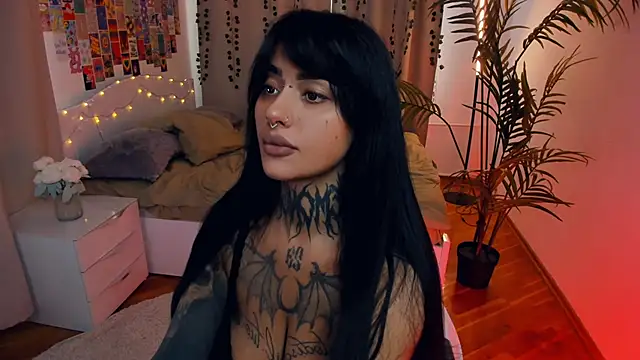 CharimgSabrina webcam