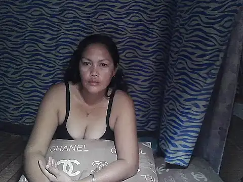 sexymom_siovie webcam