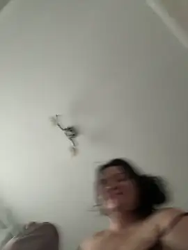 SunnyLeila2101 webcam