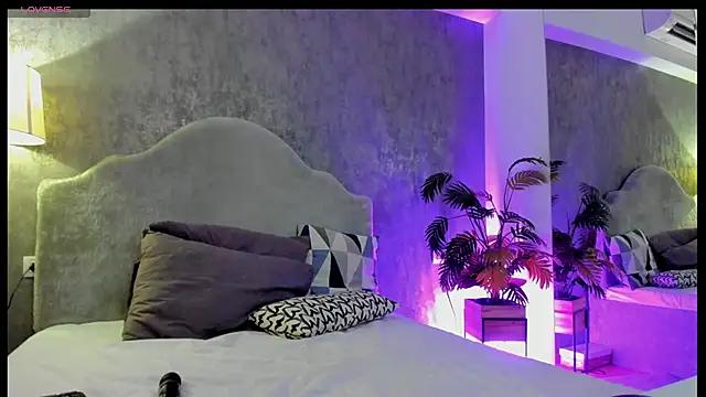 lisacroft - LisaCroft's free webcam - UK Sex Cams