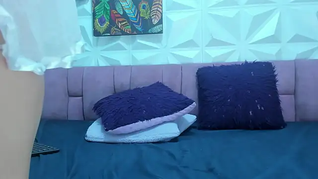 Anggie_Miller webcam