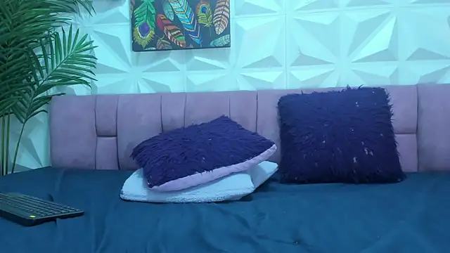 Anggie_Miller webcam