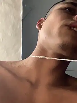 Emiliano_Reyes webcam