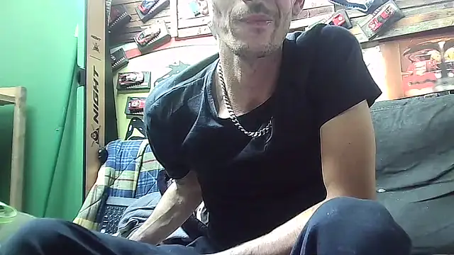 ilovehairywoman - ILOVEhairywoman's free webcam - UK Sex Cams