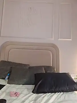 irisdaviis - IrisDaviis's free webcam - UK Sex Cams