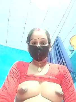 Nandani-758 webcam
