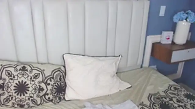 chelseadow - Chelseadow's free webcam - UK Sex Cams