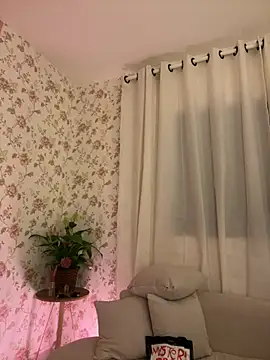 BelleLouiseVp Live Webcam on Stripchat