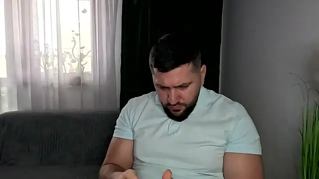 Gold_Alpha_Boy webcam