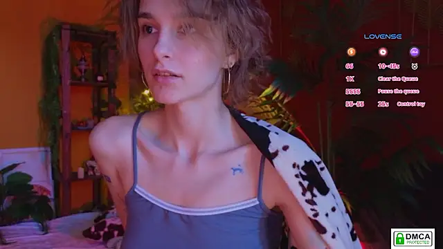 soft_animal_ (F young) - stand up show outfit!