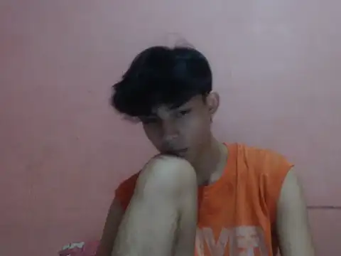 kyoshi_19 (M twink) - tip Fash dick 25 token, cum in public