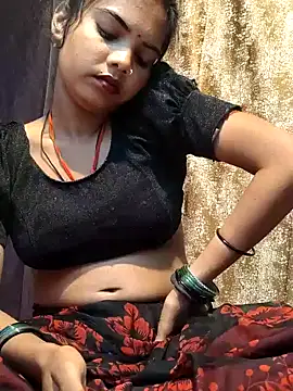 Sexy-Riyanshi