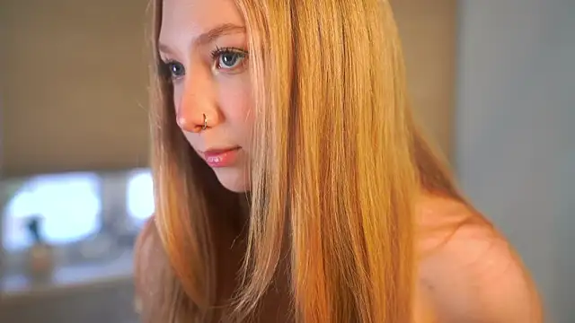 JosetteWeakly webcam