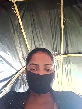 Webcam Model (Poonam8080)  is live.Free join now!