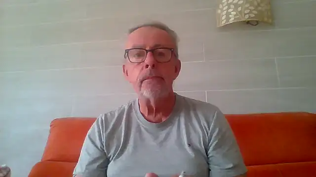 tuggy59 - Tuggy59's free webcam - UK Sex Cams