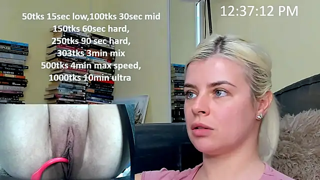 queenofthenighttt - Queenofthenighttt's free webcam - UK Sex Cams