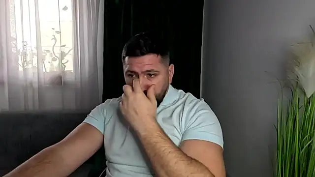 Gold_Alpha_Boy webcam