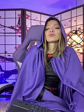 Webcam Model (Victoria_Adams14)  is live.Free join now!