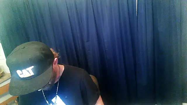 SeductiveIce69 webcam