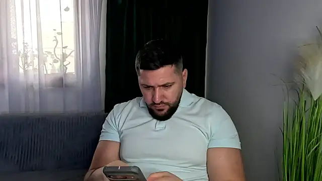 Gold_Alpha_Boy webcam