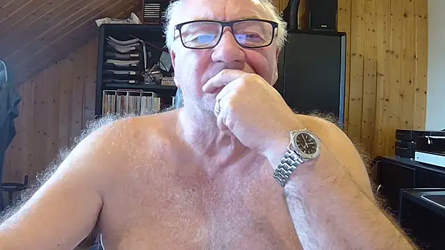 biggandybig (M grandpa) - cum @ goal