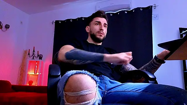 MightyAaron66 webcam