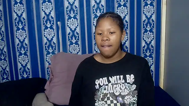 TemptingCloeXx webcam