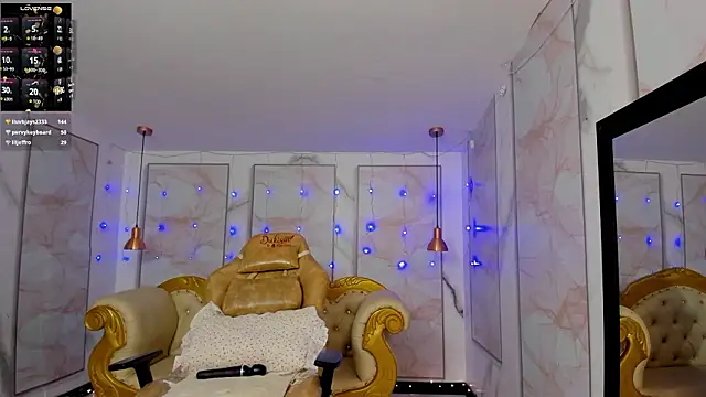 agatha_sluttylatina webcam