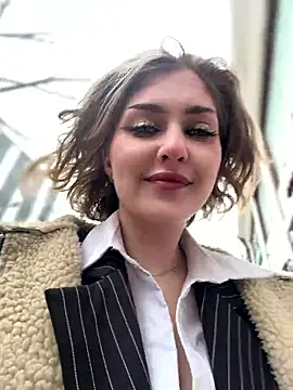 Webcam Model (KellyKeler) is live