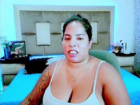 indiantopaz694u webcam