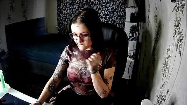 Withbeautyeyes webcam