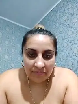 AntoAntonianna webcam