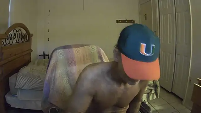 nakeedcowboi65 webcam