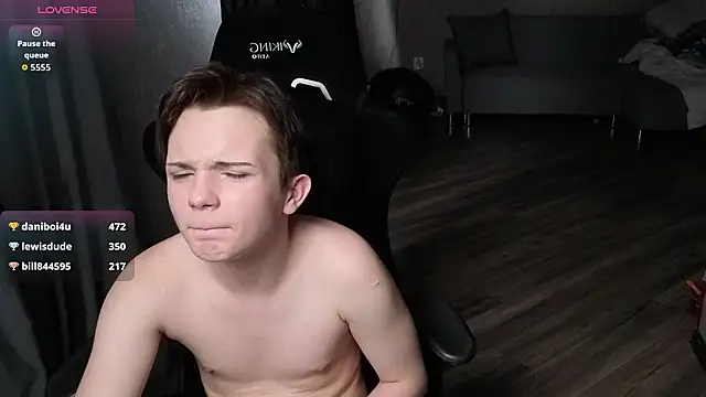 Christie_Sayka webcam