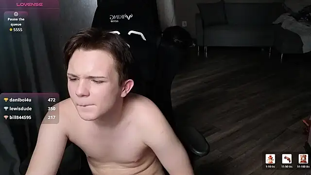 Christie_Sayka webcam