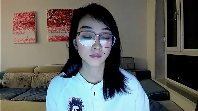 nian-er - NIAN-er's free webcam - UK Sex Cams