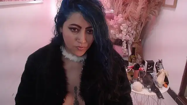 scarleth_blue - Scarleth_blue's free webcam