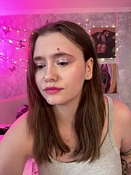 sabrina_shells (F young) - Hot doggy spanks 😈