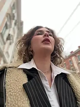 Webcam Model (KellyKeler)  is live.Free join now!