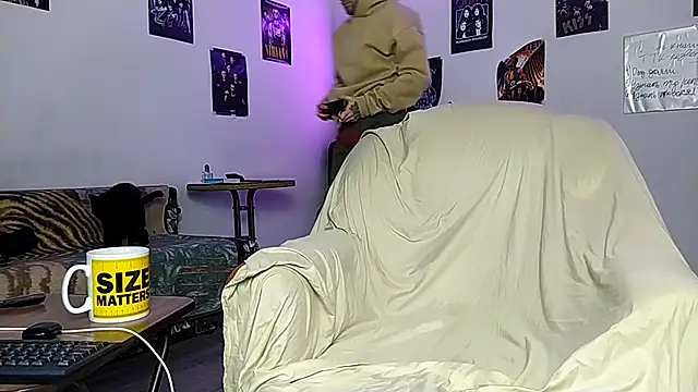 huntall77 - Huntall77's free webcam - UK Sex Cams