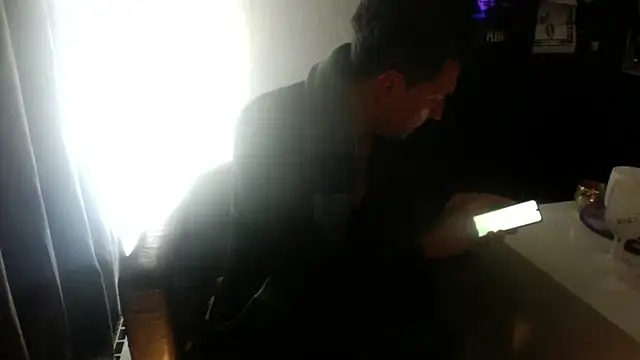 artanis20 - ARTANIS20's free webcam - UK Sex Cams