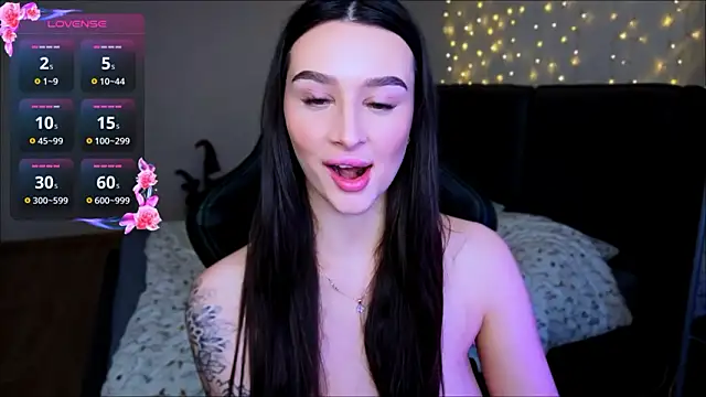 veronica_larsson (F young) - Slow stiptease